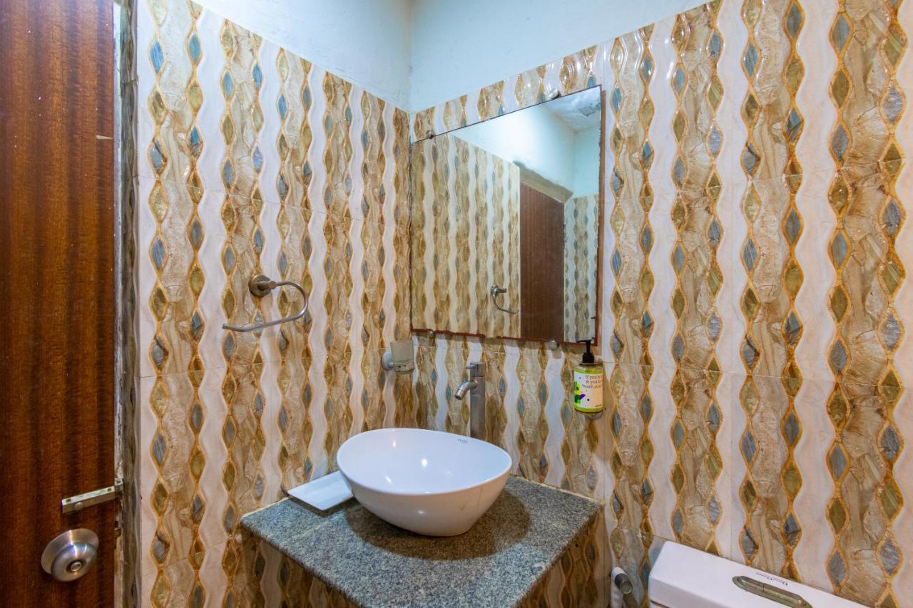 Opiam B&B A Business Hotel Калькутта Экстерьер фото